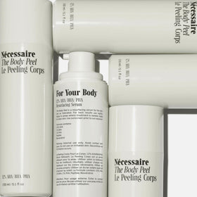 Nécessaire gel texture close-up showing lightweight absorbent feel for easy spread