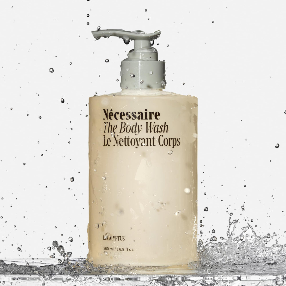 Nécessaire rich foam texture demonstrating gentle, non-drying lather