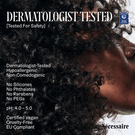 Nécessaire conditioner mini on bath tray conveying neutral fragrance and calm routine