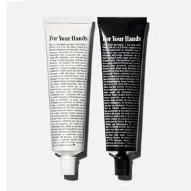 Nécessaire cream texture close-up illustrating rich hydration and barrier repair