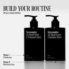 Nécessaire scent notes graphic showing sandalwood, pepper, iris and jasmine for aromatic profile