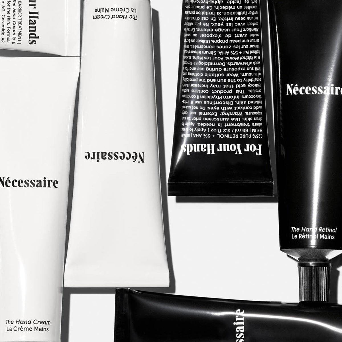Nécessaire retinol balm open tube highlighting concentrated night treatment