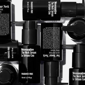 Nécessaire serum texture close-up demonstrating lightweight absorption