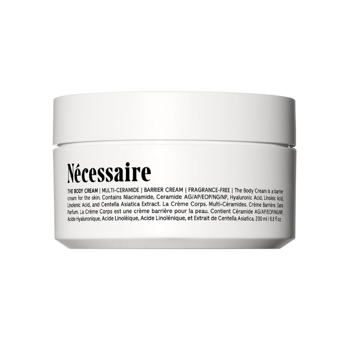 Nécessaire front view of 200 ml jar showing product and clean design benefit hydration
