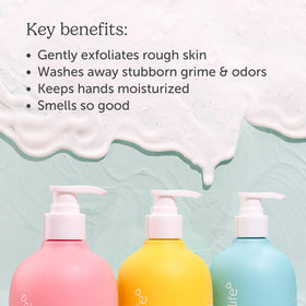 Nectar Life pump dispensing foam into hand for moisturizing cleanse