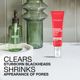Neutrogena illustrative before and after pores to show clarity benefit