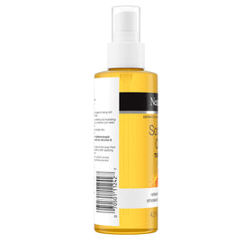 Neutrogena lifestyle scene of mist used outdoors for instant soothing hydration