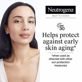 Neutrogena close-up of cream texture highlighting lightweight hydration benefit
