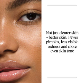 Neutrogena pump in hand dispensing cleanser for quick, mess‑free use