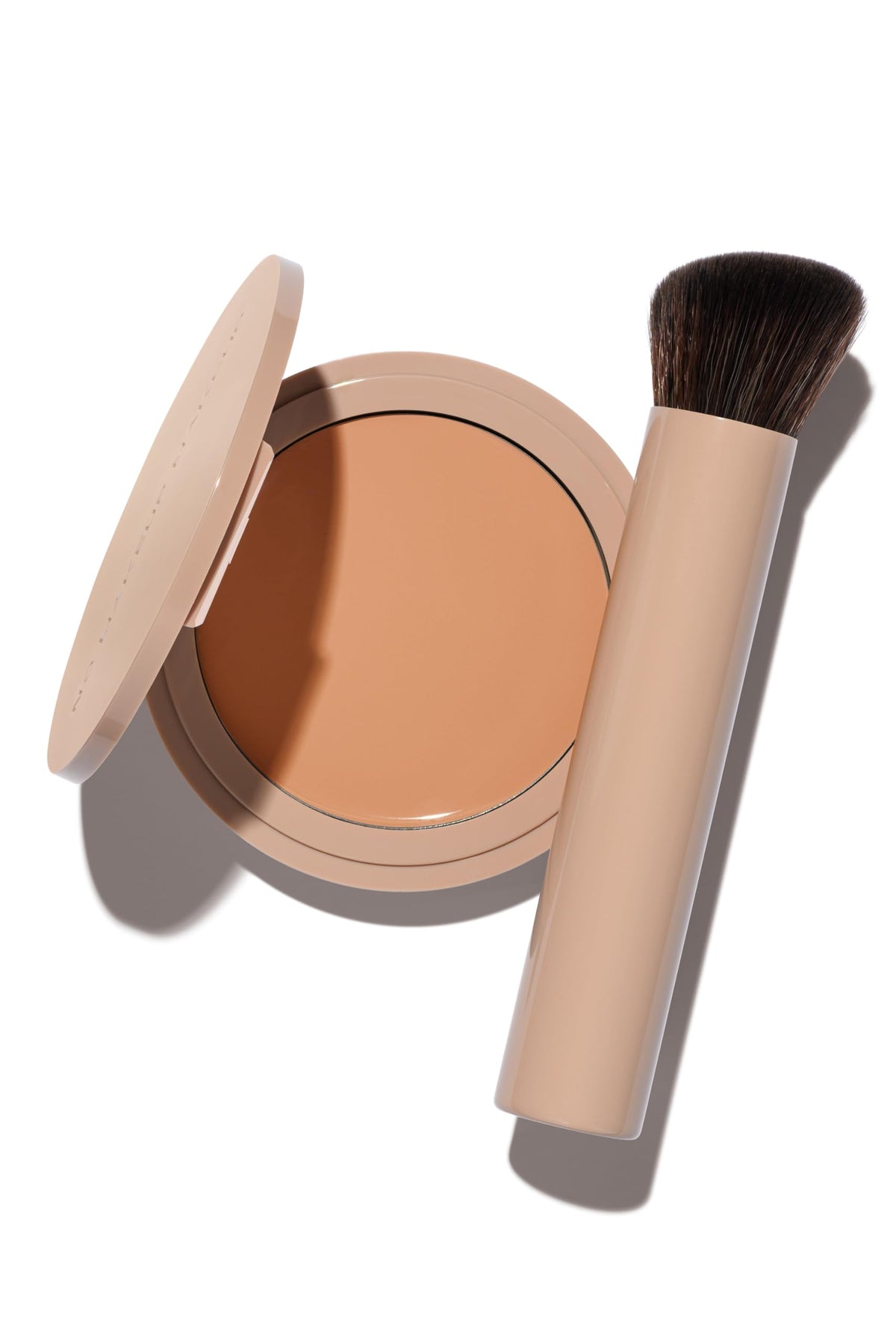 No Makeup Makeup front packaging duo showing foundation and brush for easy application