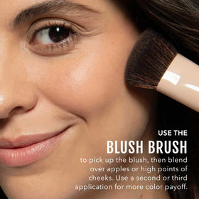 No Makeup Makeup Peach in a makeup bag lifestyle shot showing everyday convenience benefit
