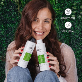 No Nothing conditioner in hand close-up, showing easy spread benefit