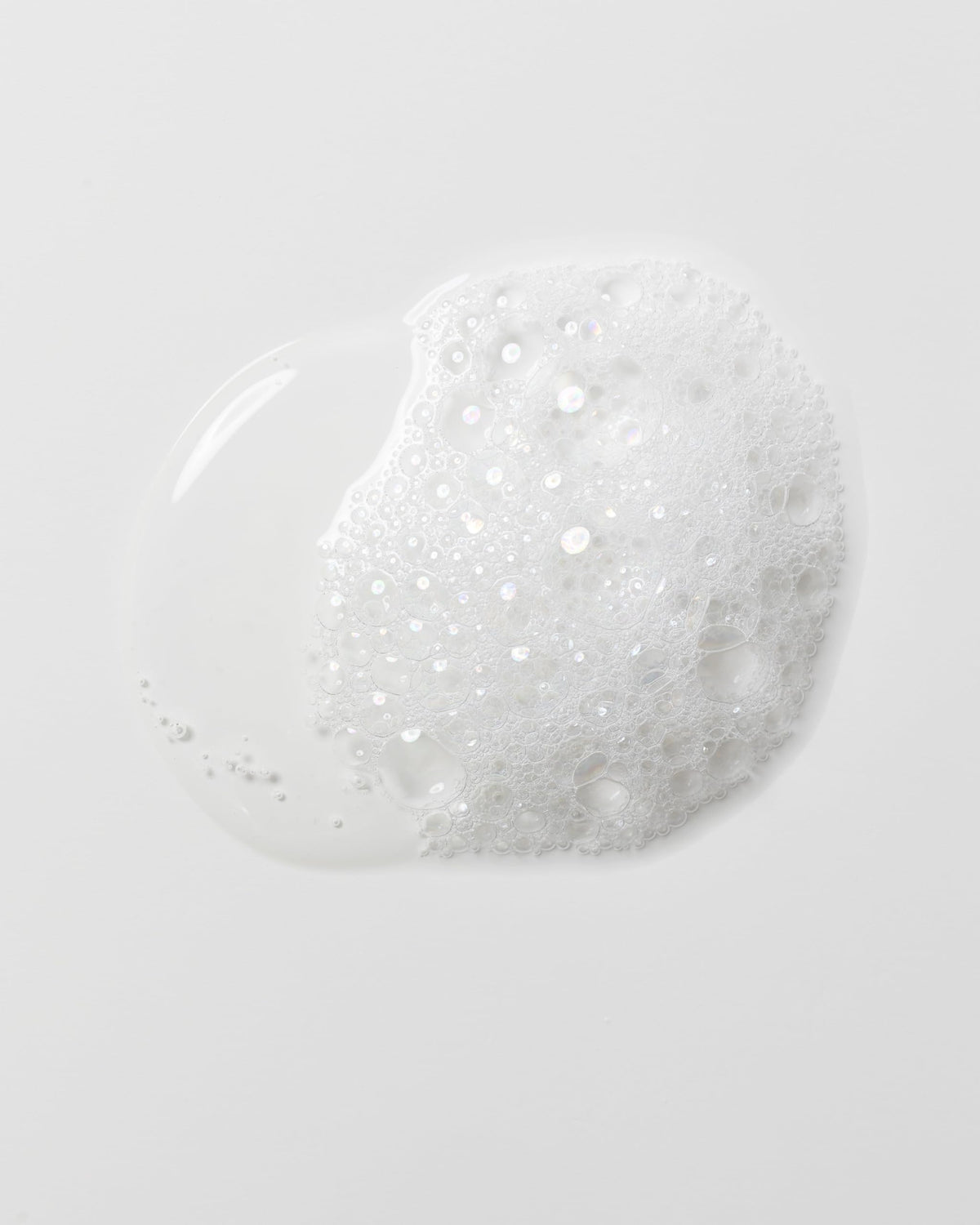 No Nothing scalp application showing targeted oil and buildup removal