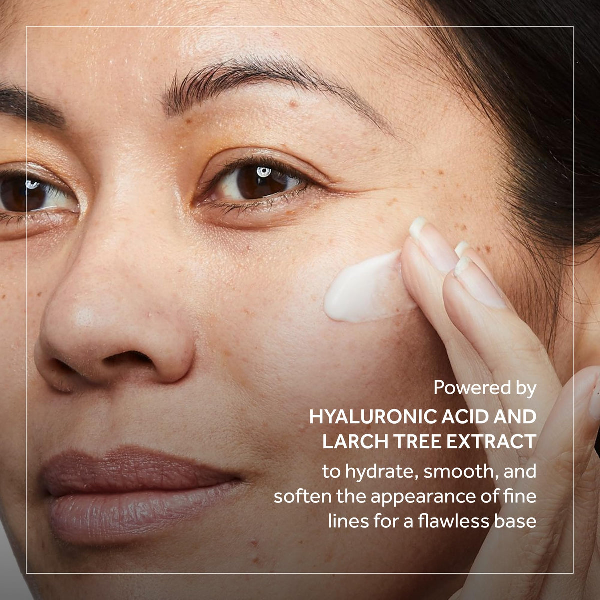 No7 split-face before and after demonstrating visible pore blurring