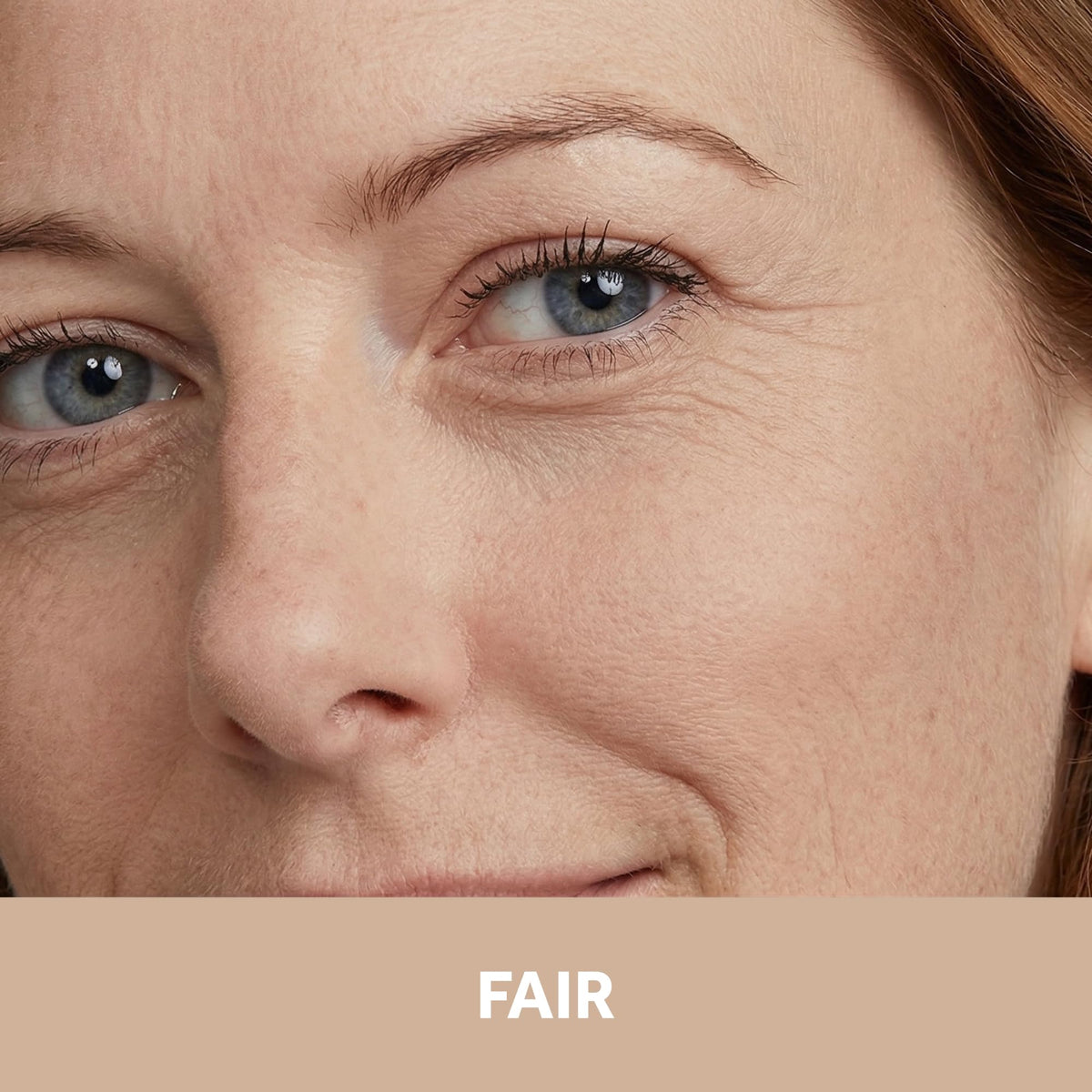 No7 loose powder texture close-up illustrating ultra-fine, mattifying finish