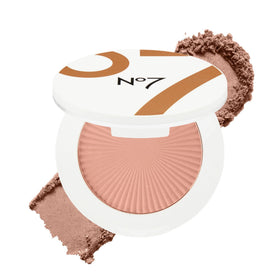 No7 front packaging showing Honey shade and benefits