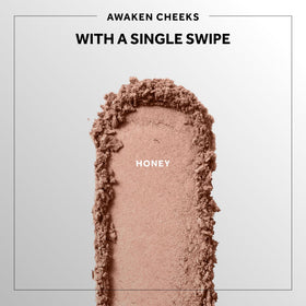 No7 close-up loose powder texture showing blendability