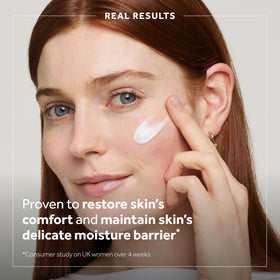 No7 cream texture detail showing rich non-foaming texture for hydration