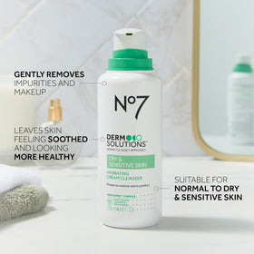 No7 cleanser in hand for size comparison, convenient 16 fl oz benefit