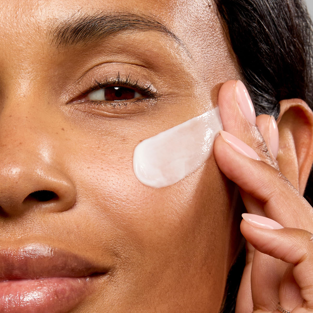 No7 product label close-up displaying key ingredients and benefits