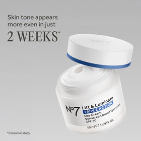 No7 texture close-up highlighting creamy consistency for smooth absorption benefit