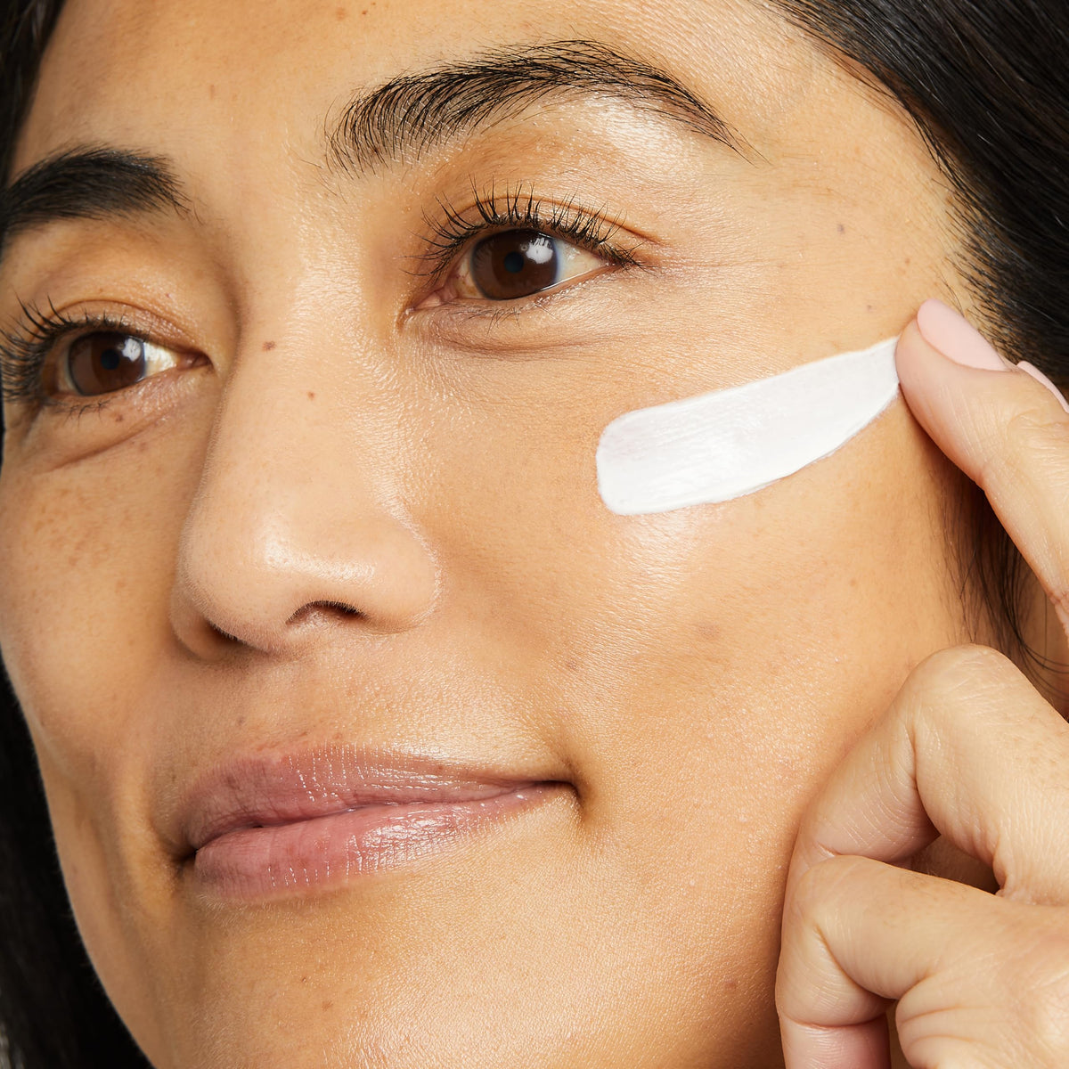 No7 hyaluronic acid night cream open jar texture for deep hydration benefits