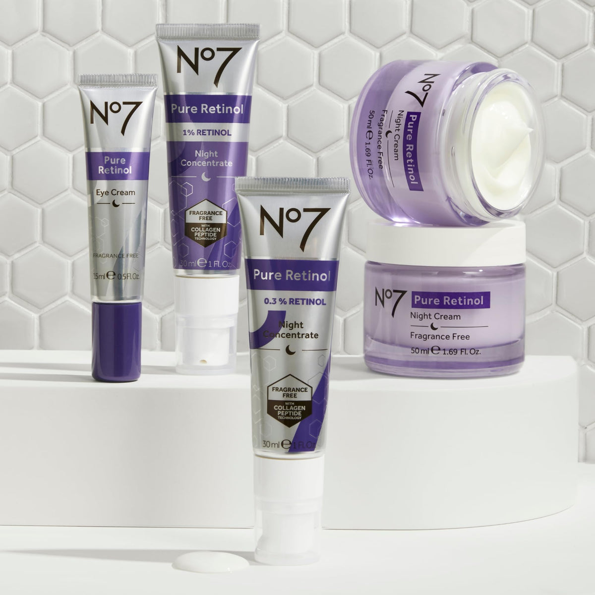 No7 outer packaging box showing branding and ingredient callouts