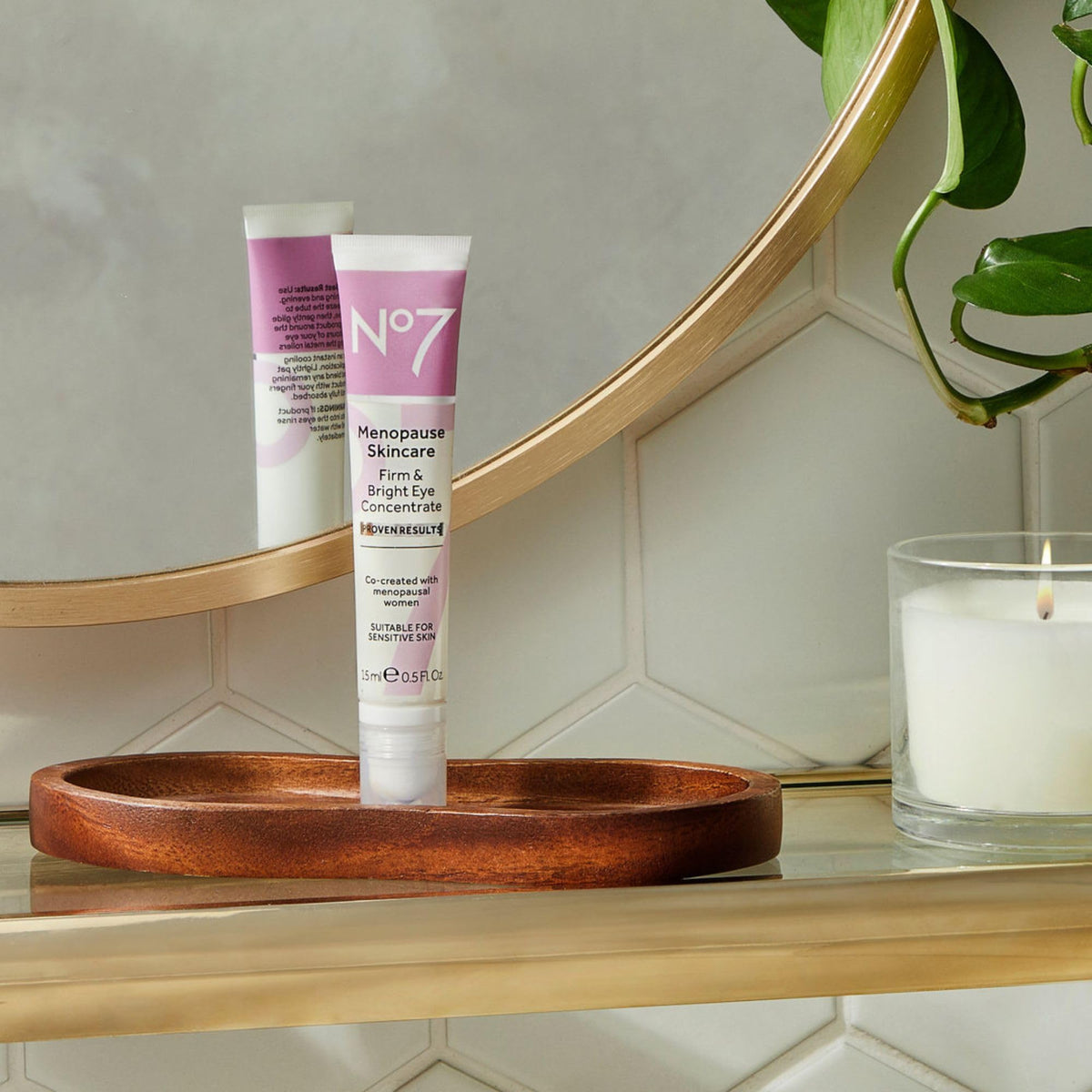 No7 travel-ready setup showing portability and on-the-go refresh