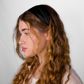 Nochka Fashion close silk weave detail highlighting soft, low-friction surface