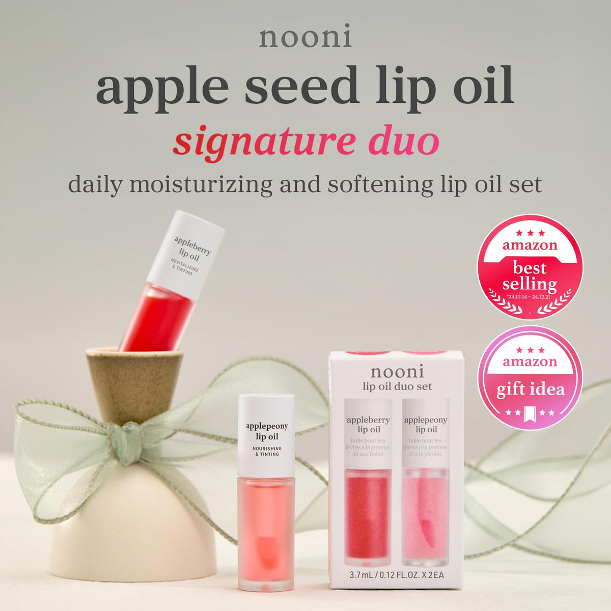 NOONI applicator wand and smooth gloss texture highlighting even, non-sticky glide