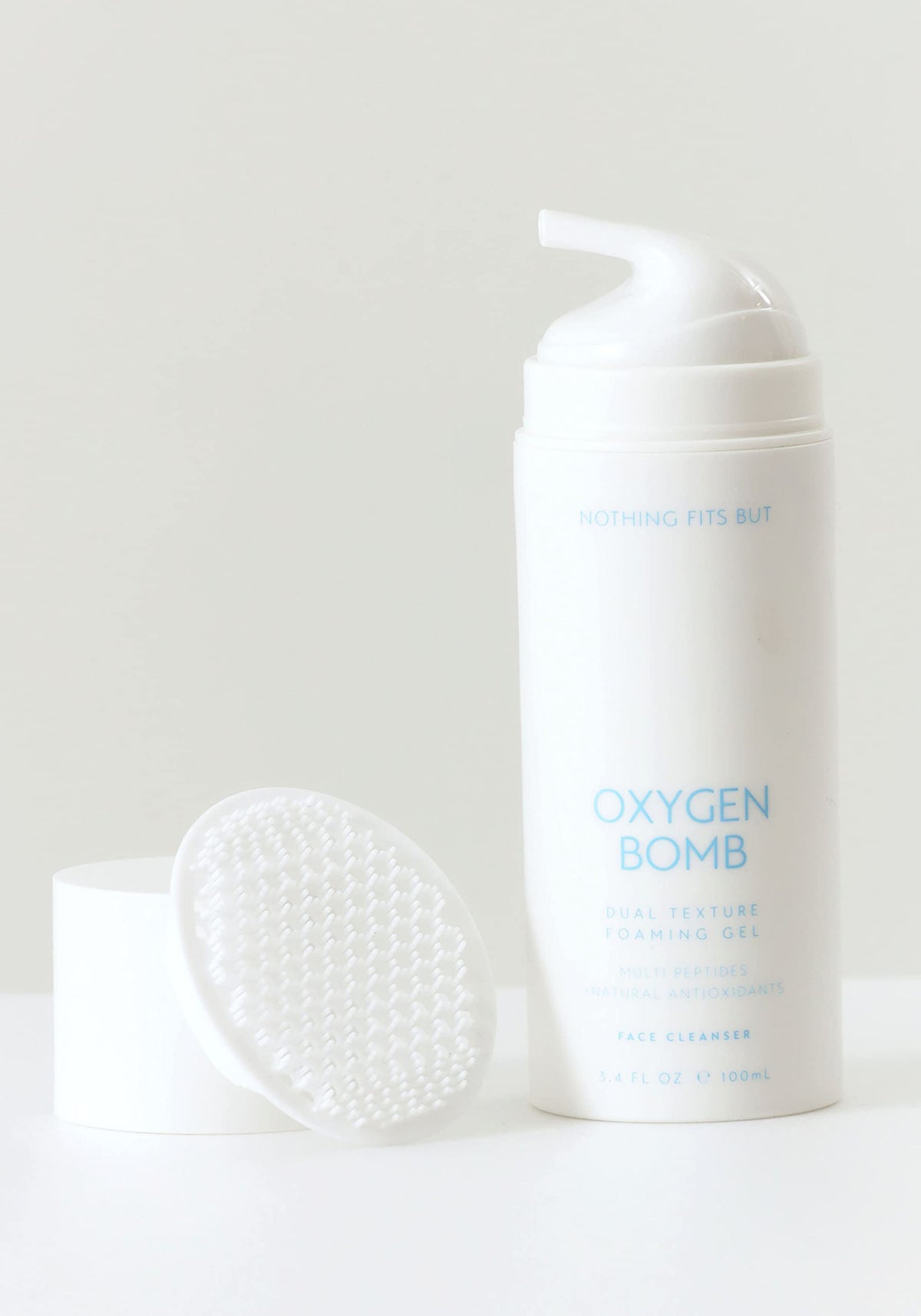 NOTHING FITS BUT foaming action in hand demonstrating oxygen bubbles for deep cleanse