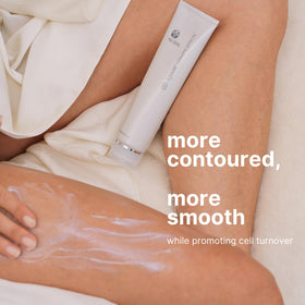 Nu Skin hyaluronic acid dropper showing hydration and moisture retention