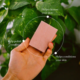 Nu Skin Epoch Polishing Bar lather with Glacial Marine Mud showing conditioning benefit
