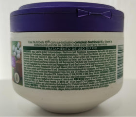 Nutribela 15 applied to damp hair demonstrating quick frizz control benefit