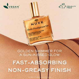 NUXE applied on shoulder and collarbone for instant luminous skin