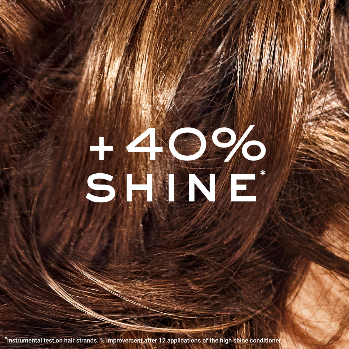 NUXE conditioner being applied on wet hair to show detangling and nourishment benefit
