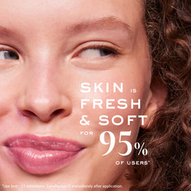NUXE close-up of foam texture displaying creamy bubbles and gentle feel benefit