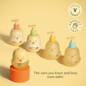 O Boticário bottle on bathroom shelf with matching shampoo for convenient routine