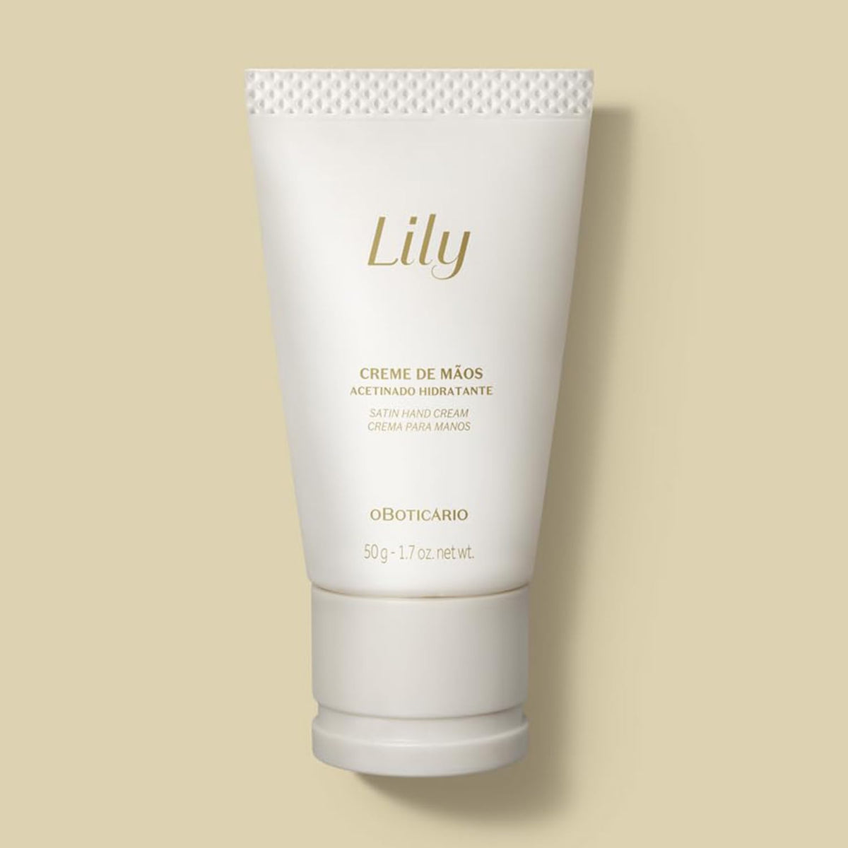 O BOTICARIO lily bloom close-up suggesting elegant fragrance experience