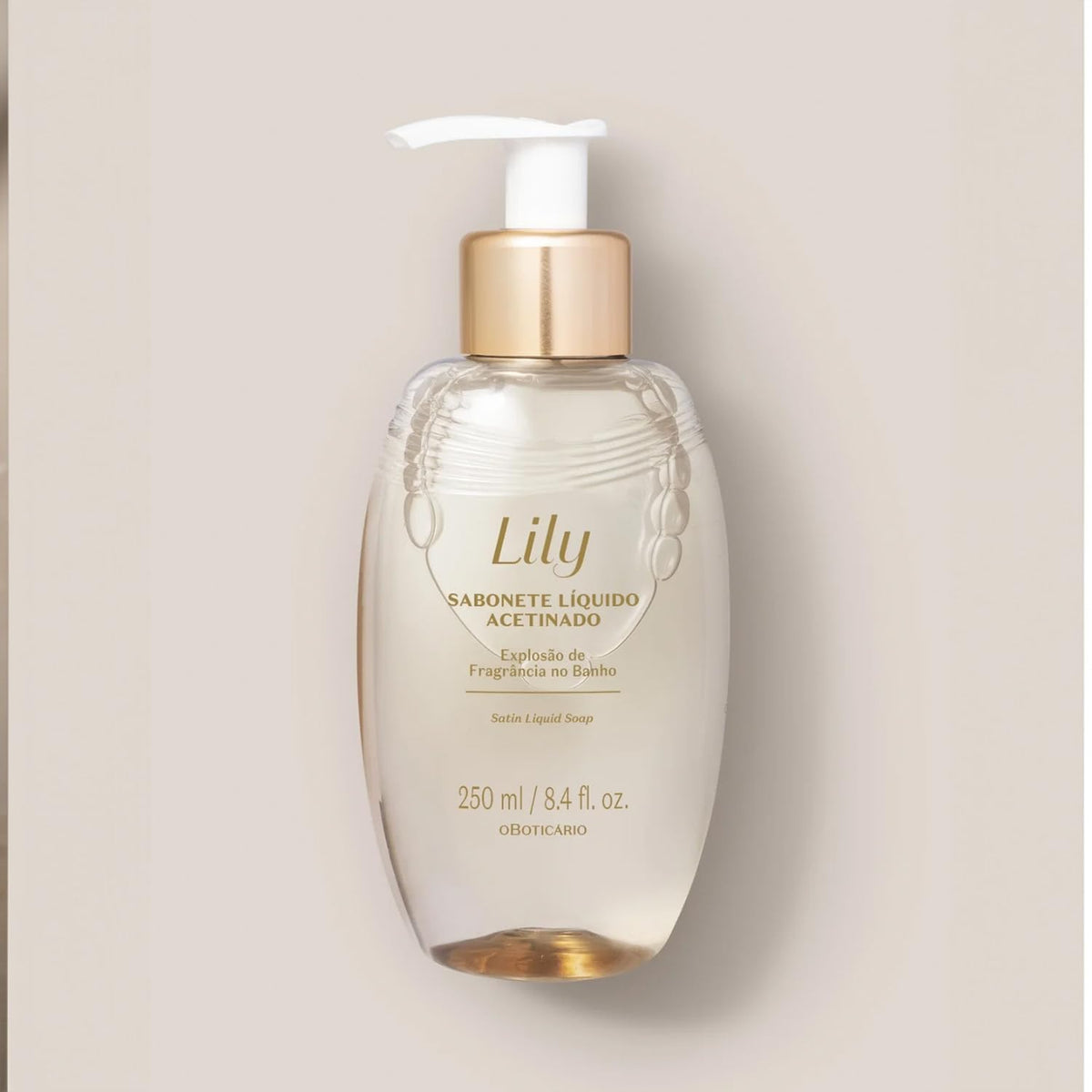 O Boticário bottle staged in bathroom lifestyle suggesting luxury ritual