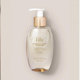 O Boticário bottle staged in bathroom lifestyle suggesting luxury ritual