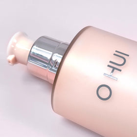 O HUI Miracle Moisture Set laid out in travel bag, complete routine on the go