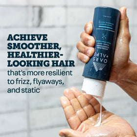 Oars + Alps conditioner pour showing creamy texture for lightweight moisture and smoothness benefit