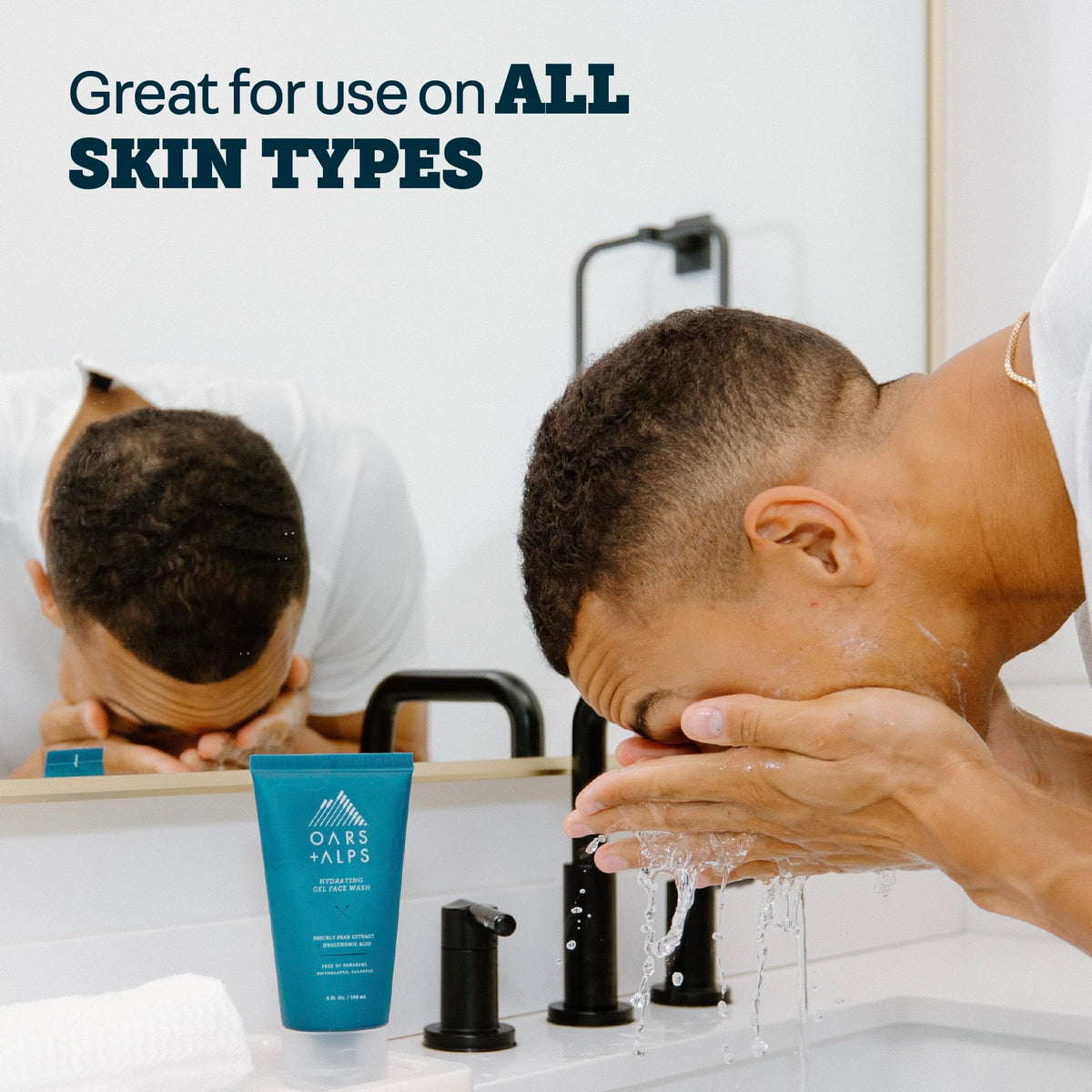 Oars + Alps label close-up showing key ingredients and clean formulation benefits