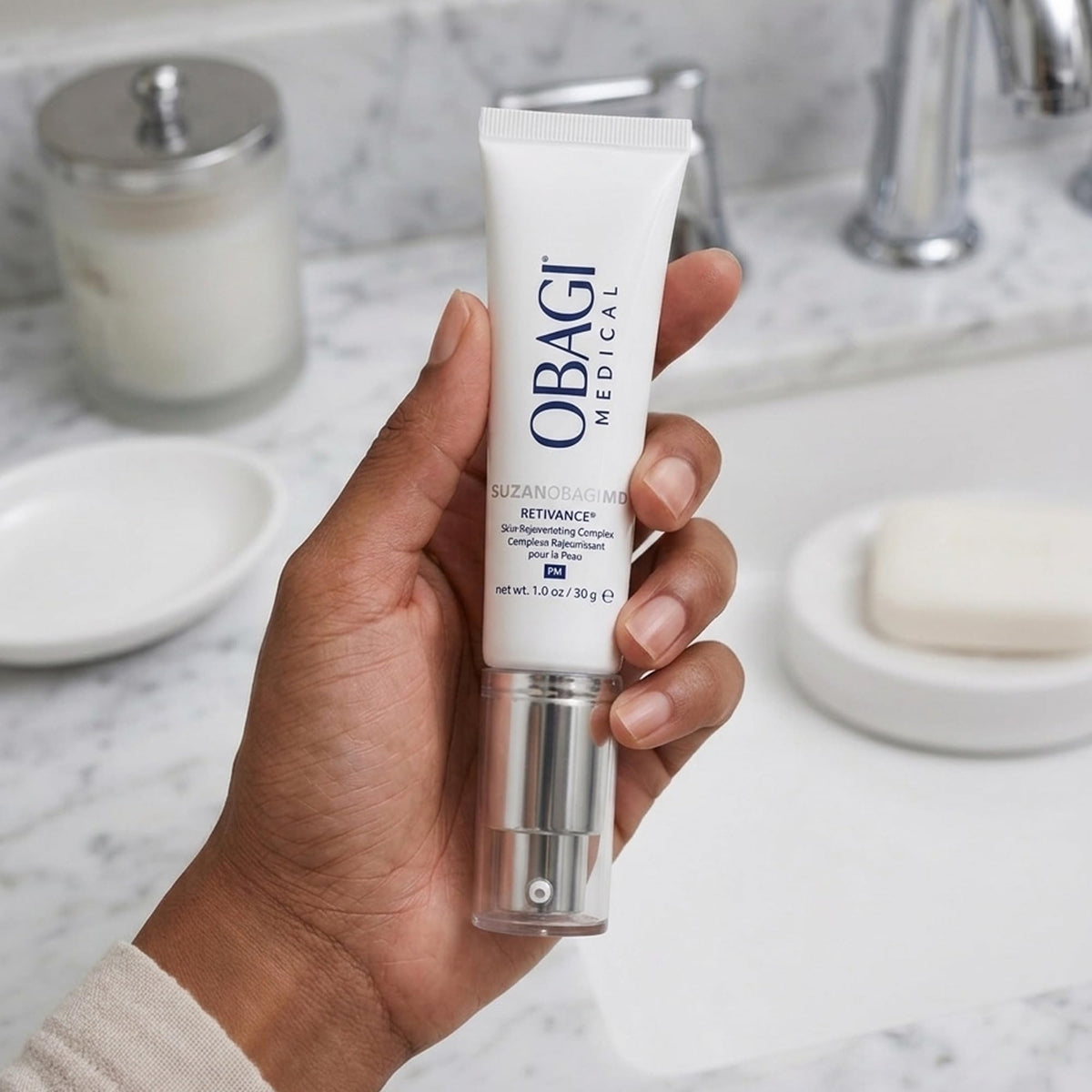 Obagi Medical Retivance pump dispensing product highlighting controlled dosage benefit