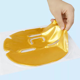 ObiPosay mask applied on model face demonstrating fit and instant cooling effect