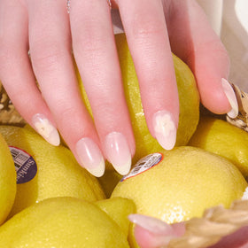 ohora close-up of gel tip texture highlighting salon-like glossy finish