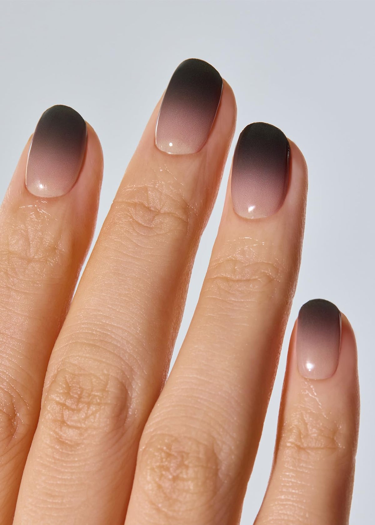 ohora laid-out nail strips display multiple sizes and designs for perfect fit