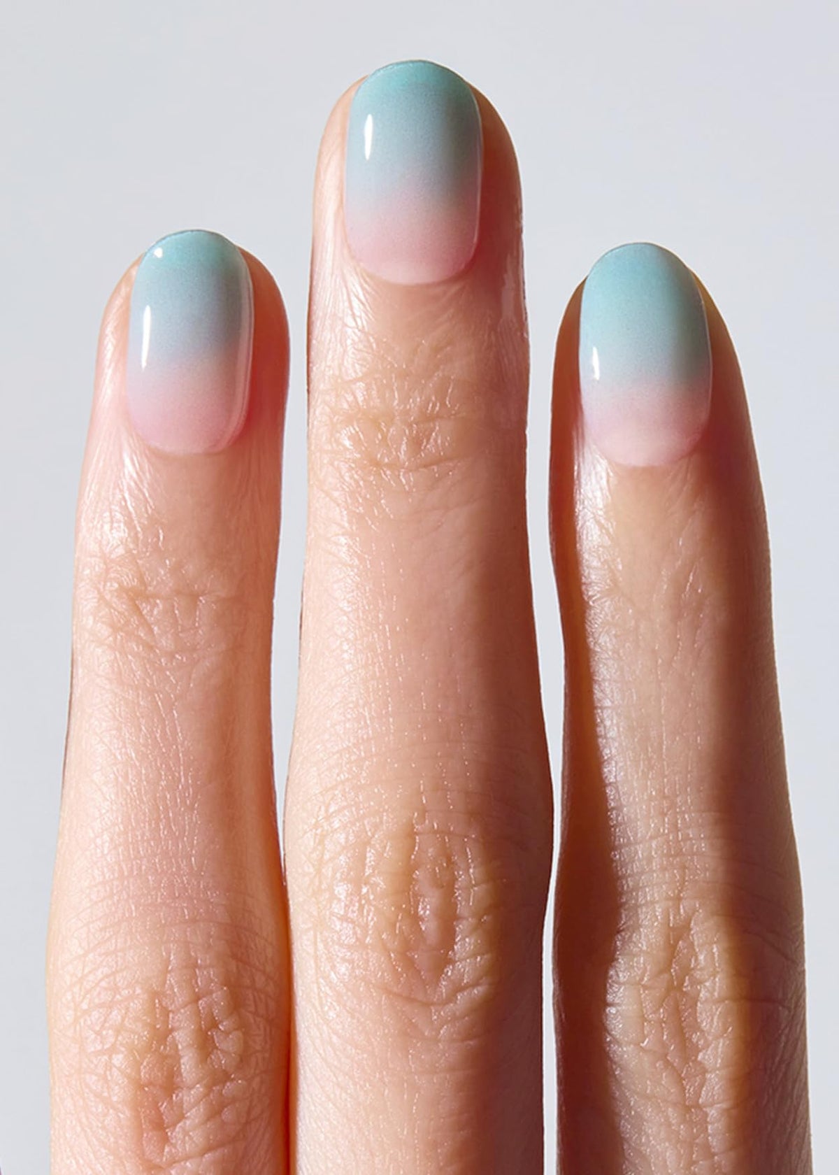 ohora close-up of gel strip texture highlighting smooth glossy finish