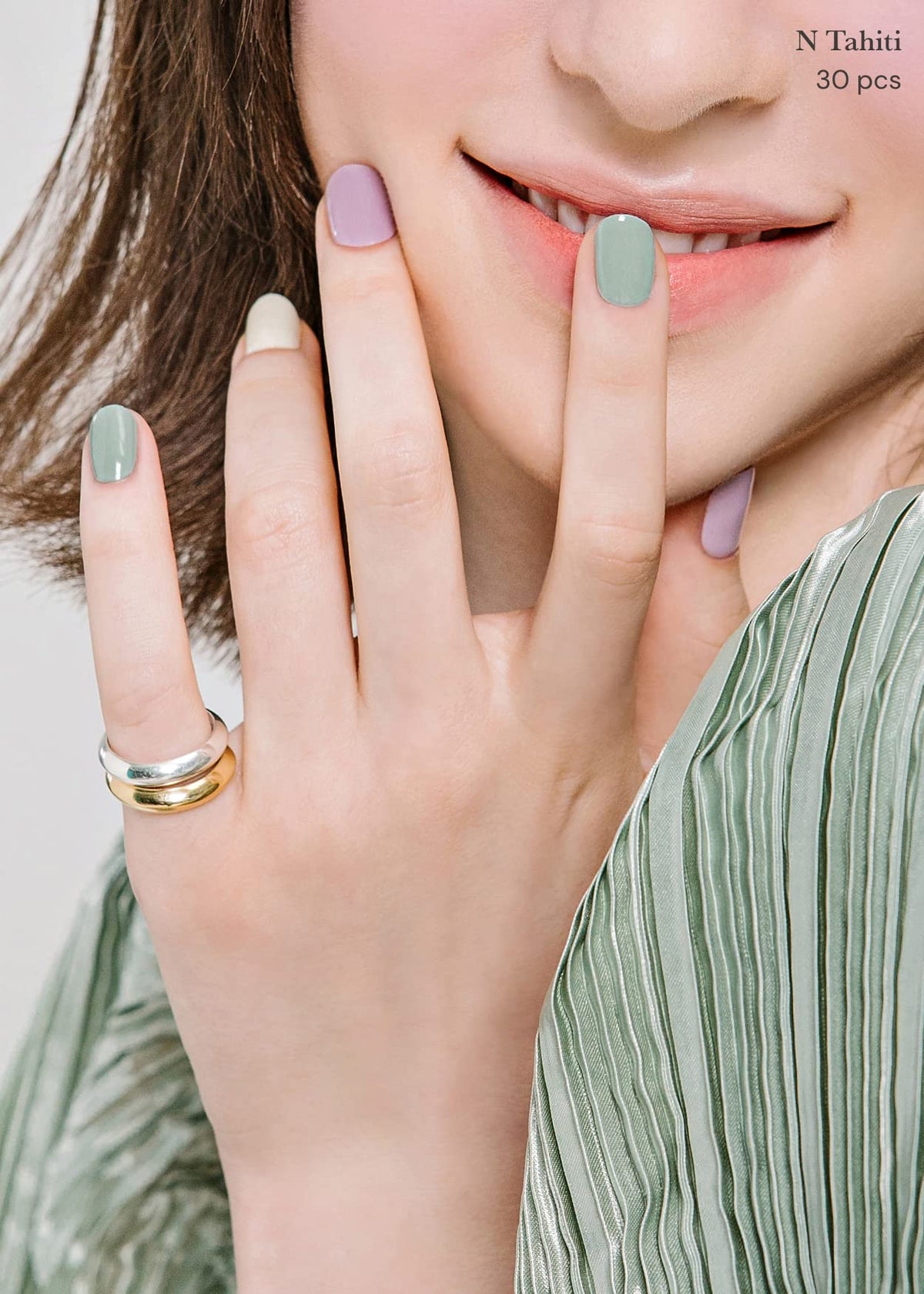 ohora finished manicure on nails showing salon-quality shine and long wear benefit